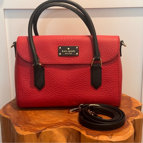 Kate Spade red shoulder bag perfect for the holidays!